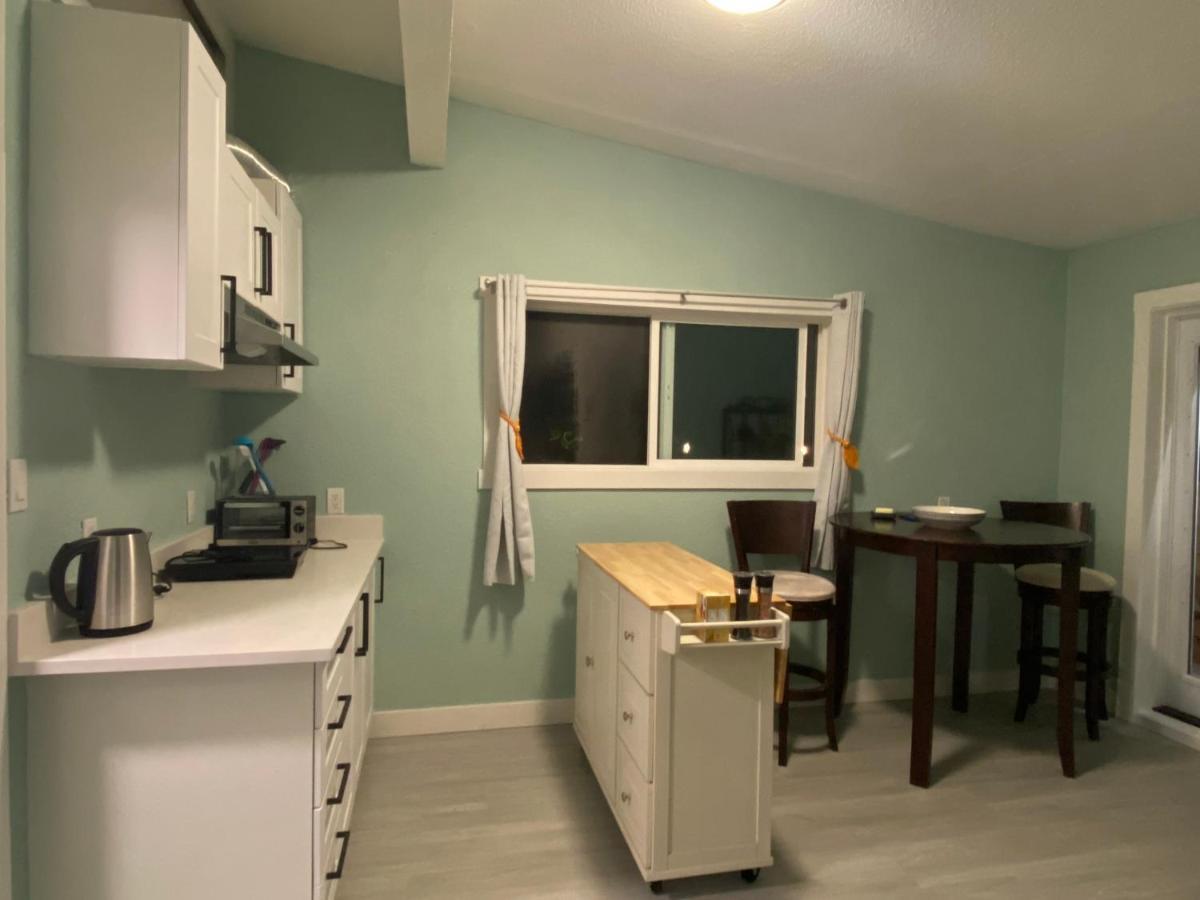 Hudson Homes Bnb Victoria Luaran gambar