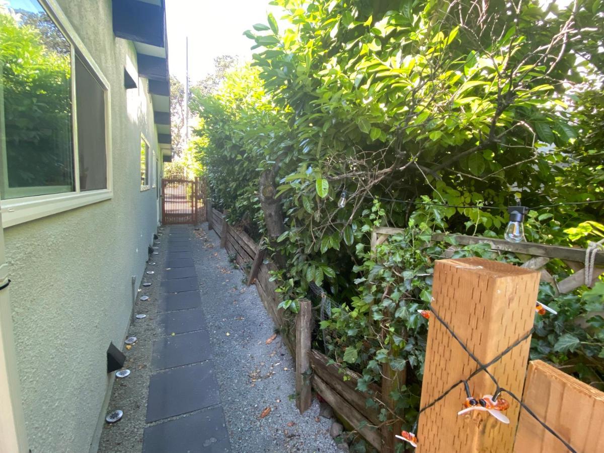 Hudson Homes Bnb Victoria Luaran gambar