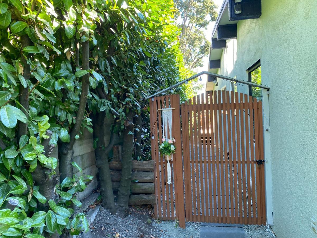 Hudson Homes Bnb Victoria Luaran gambar